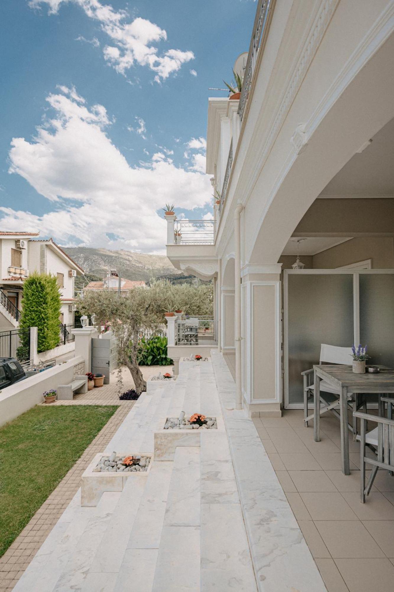 Nereides Luxury Villas กาโตอัลมีรี ภายนอก รูปภาพ