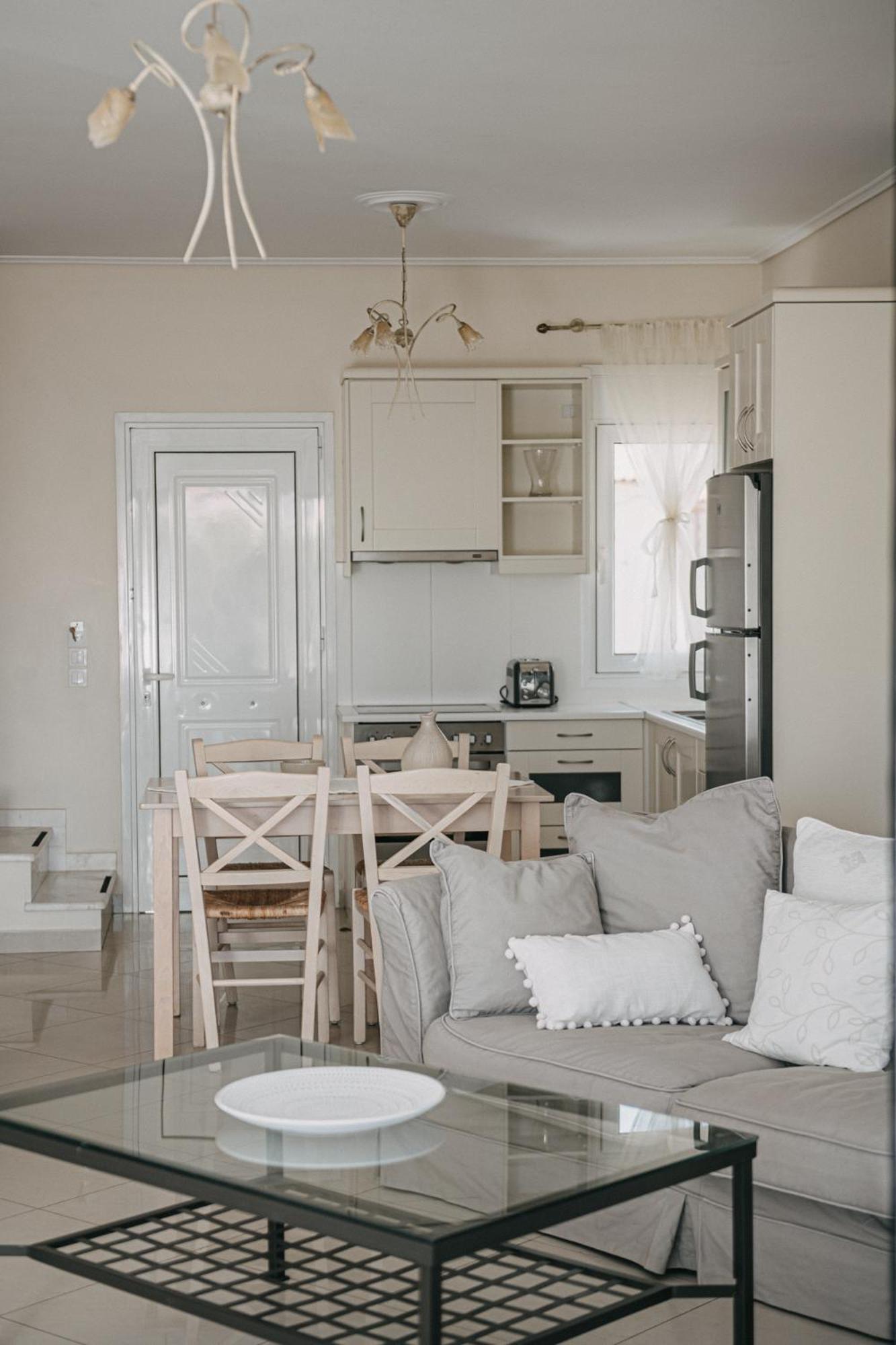 Nereides Luxury Villas กาโตอัลมีรี ภายนอก รูปภาพ