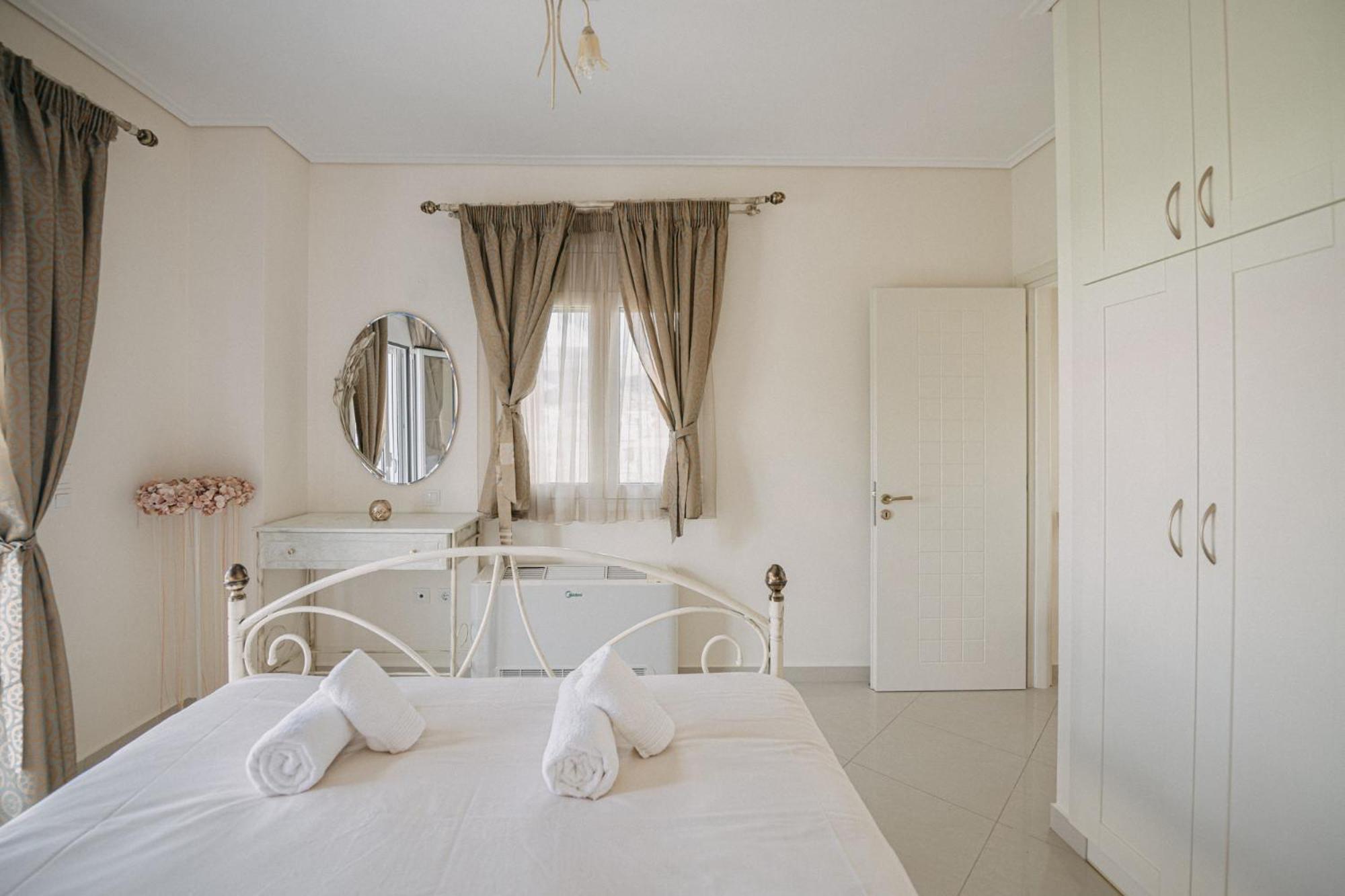 Nereides Luxury Villas กาโตอัลมีรี ภายนอก รูปภาพ